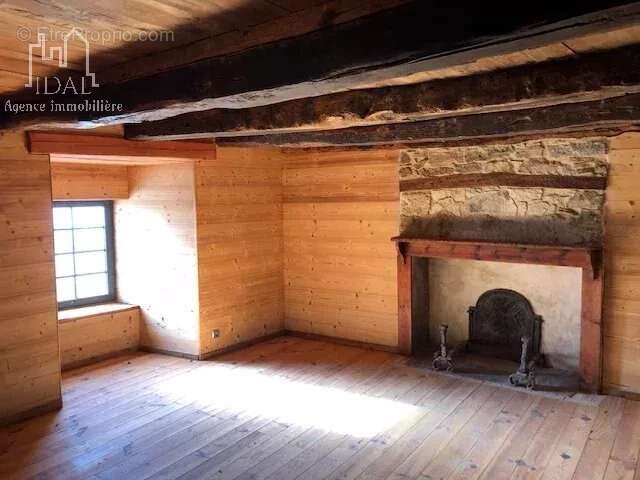 Maison à SEVERAC-LE-CHATEAU