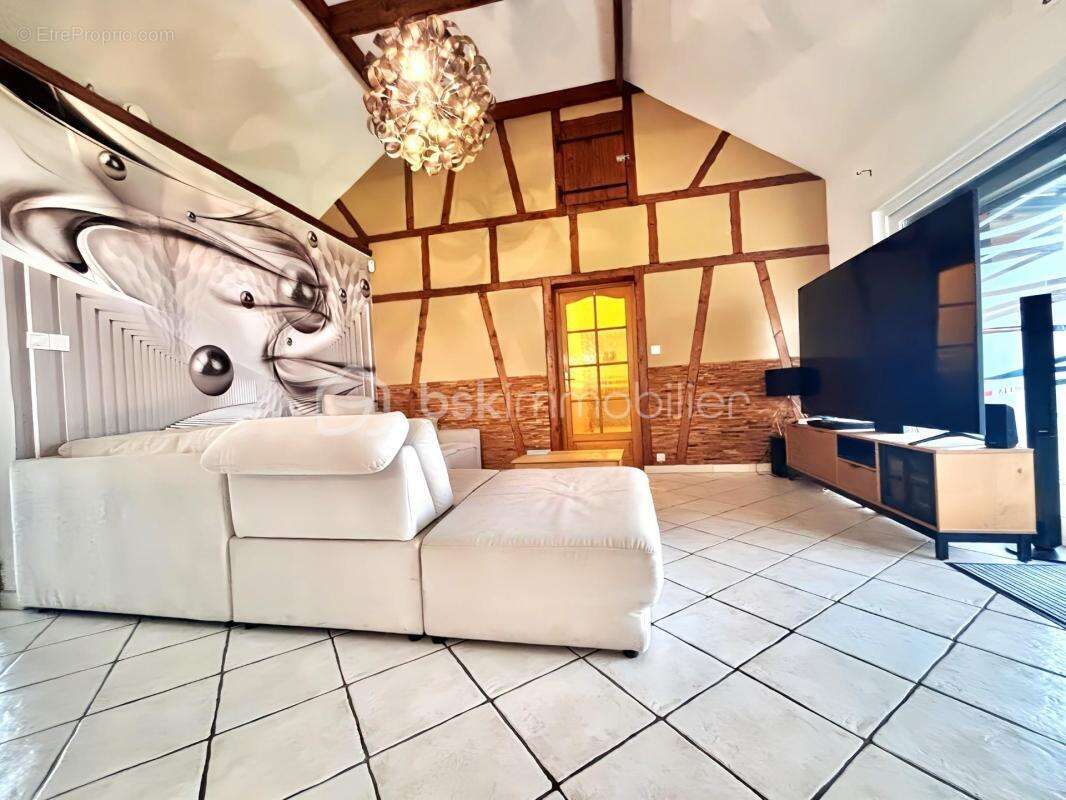 Superbe plain pied sejour cuisine 3 chambres jardin piscine - photo 2
