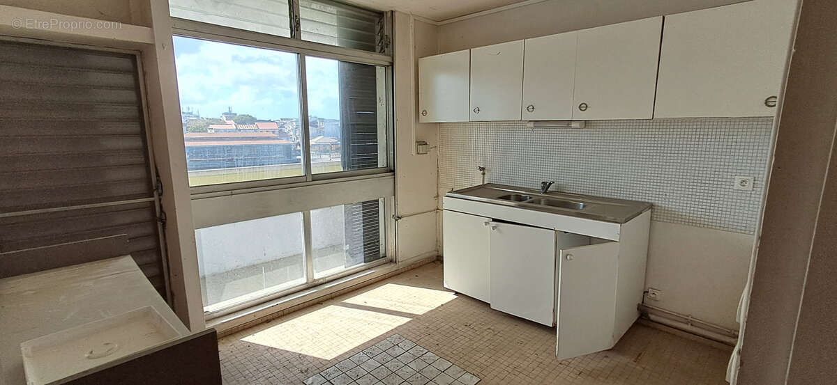 Appartement à POINTE-A-PITRE