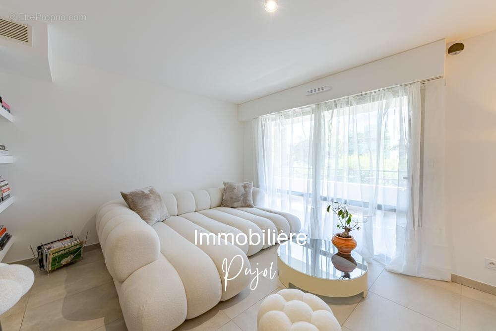 Appartement à MARSEILLE-8E