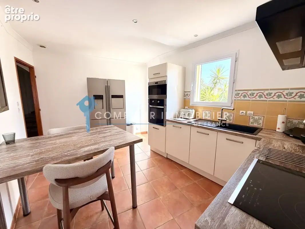 En exclusivité  sur les hauteurs de Vergèze, villa Plain pied de 120 m2 environ sur 832 m2, piscine garage et - photo 11