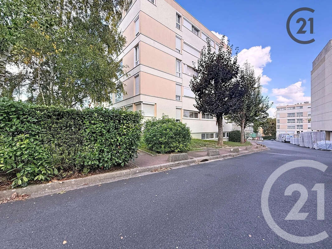 Appartement à COMBS-LA-VILLE