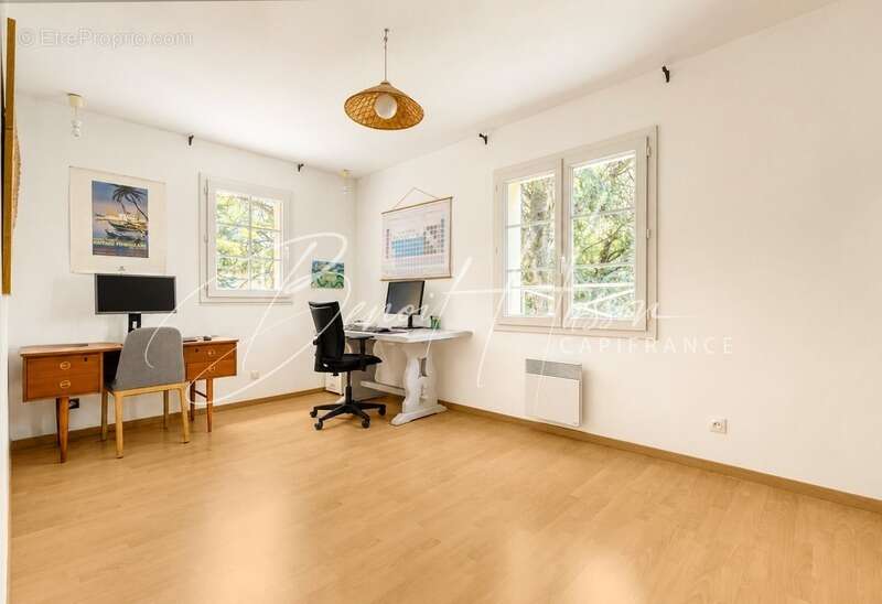 Maison familiale – 188m² – 5 chambres – jardin de plus de 3800m² - photo 12