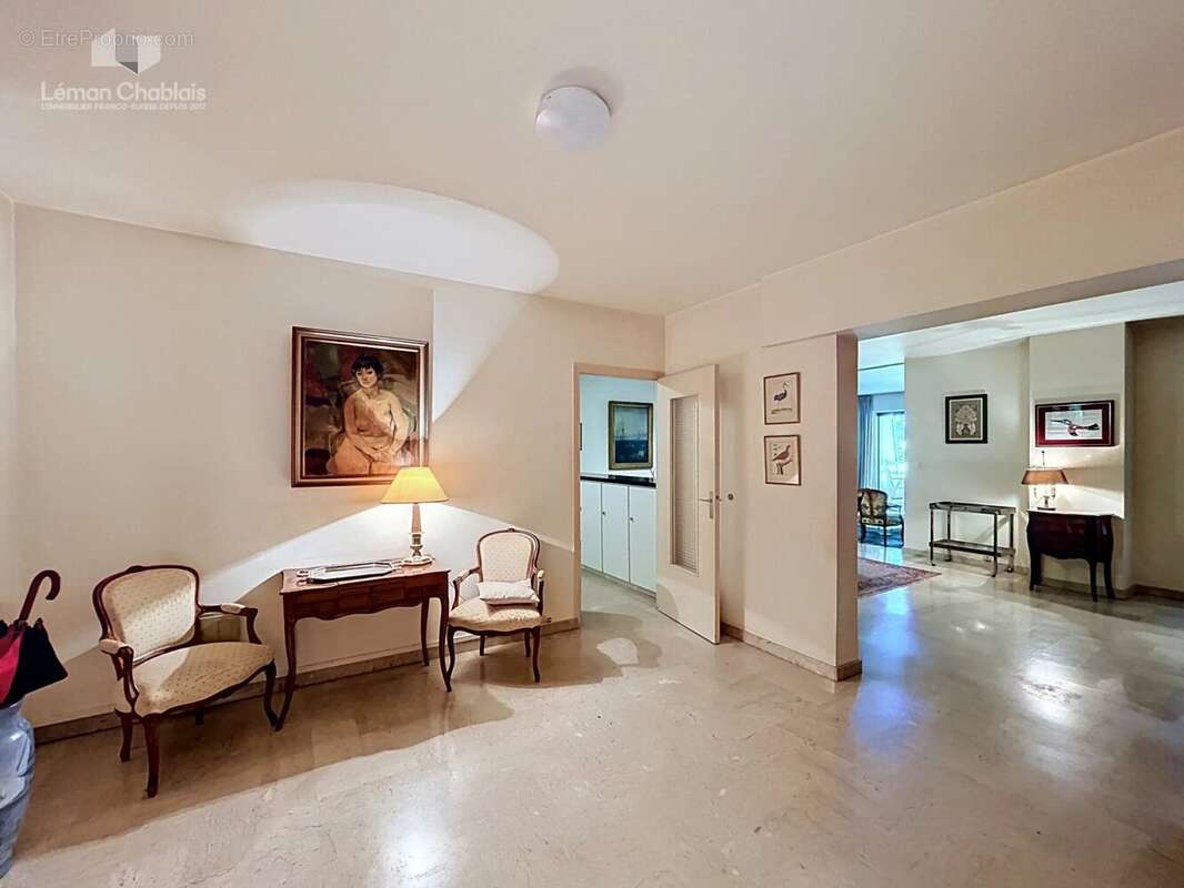 Appartement à EVIAN-LES-BAINS
