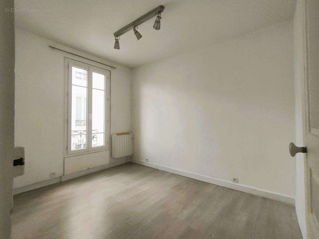 Appartement à PARIS-19E