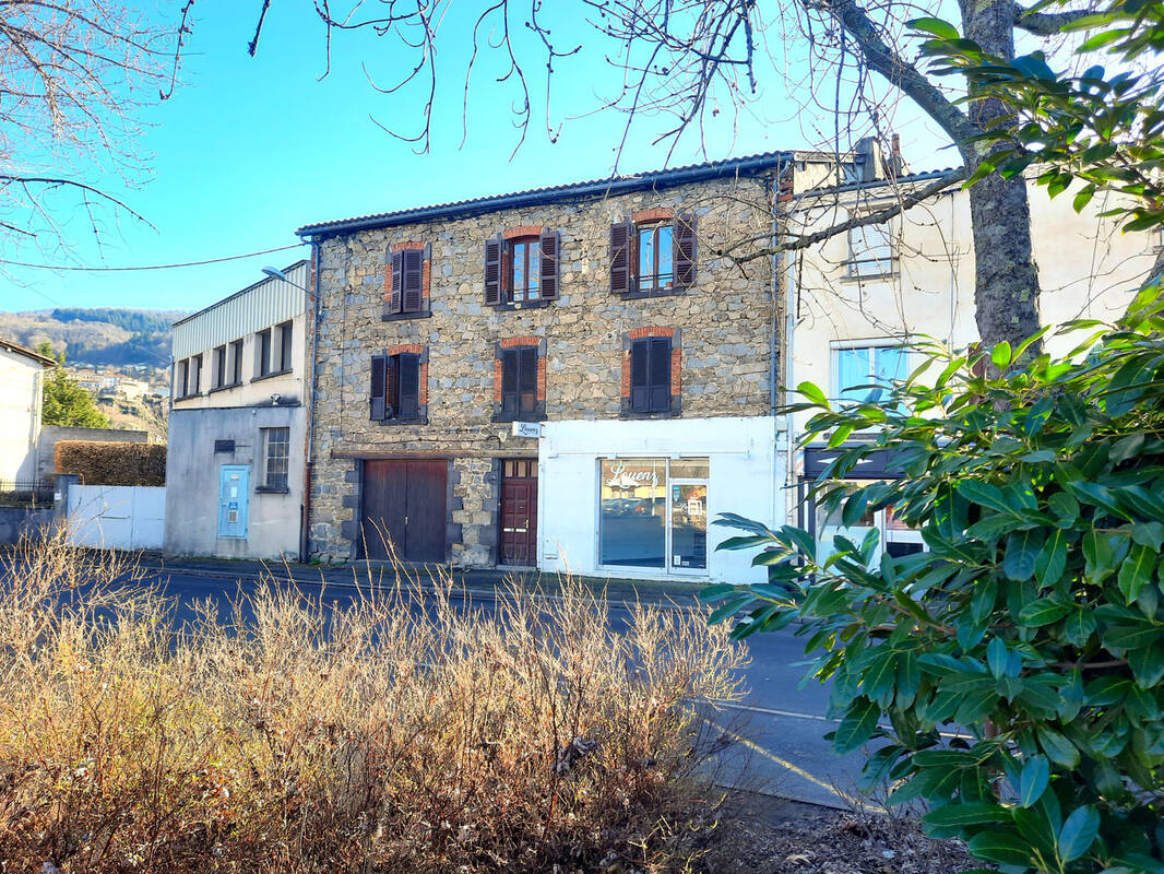 Appartement à THIERS