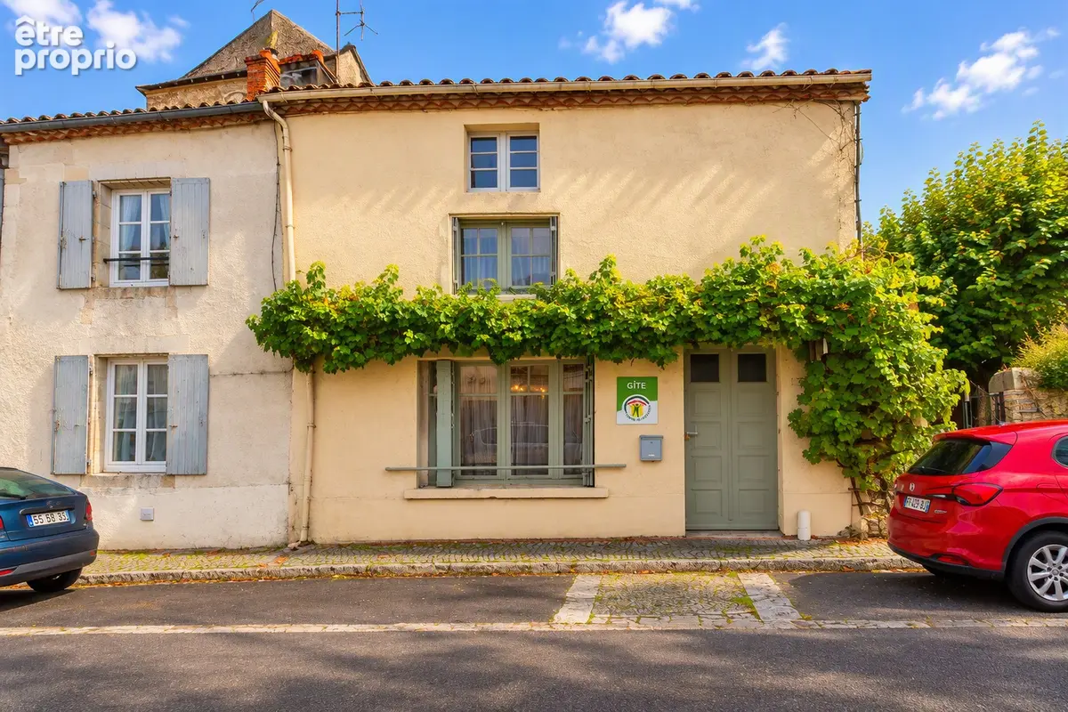 Abzac ? Belle maison de village rénovée - 4 piece - photo 1