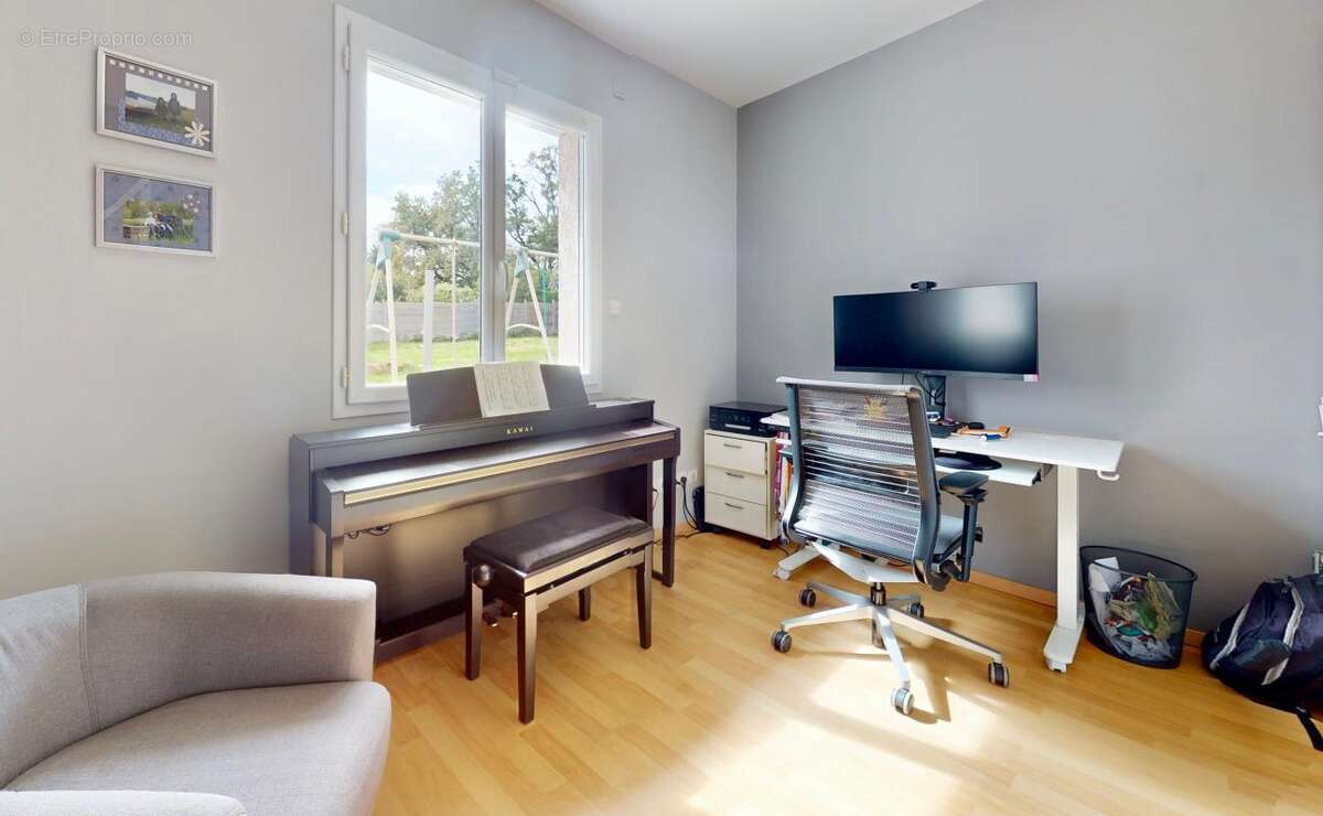 Maison à MARCY-L&#039;ETOILE