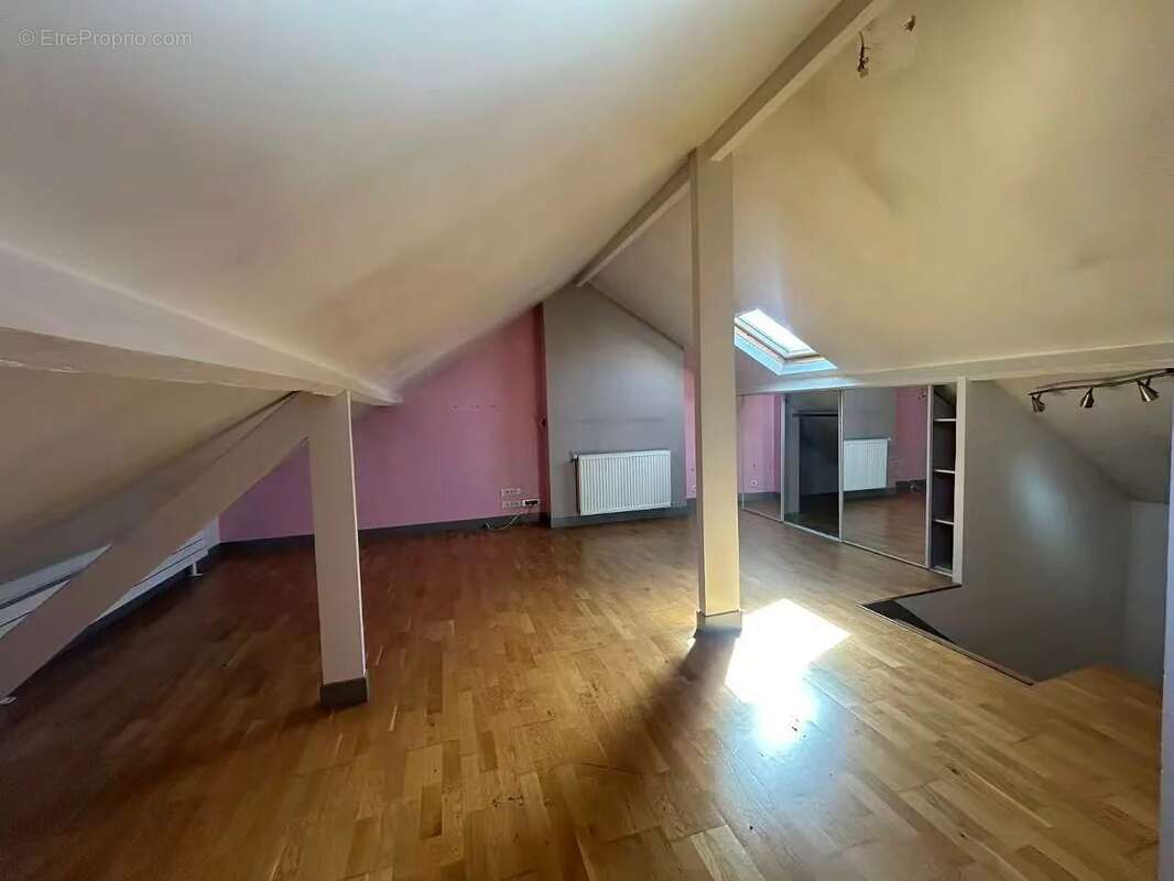 Maison à BRY-SUR-MARNE