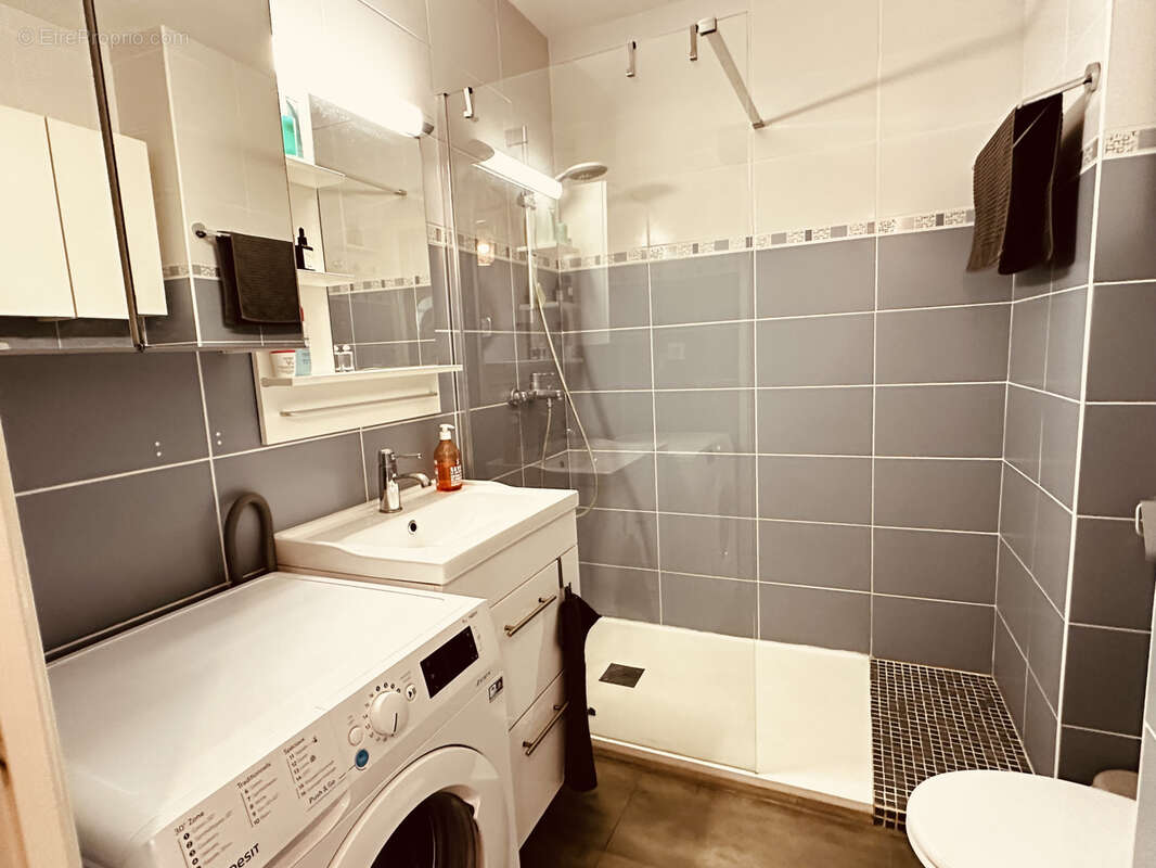 Appartement à SIX-FOURS-LES-PLAGES