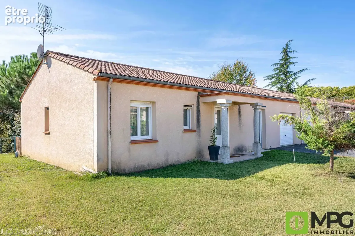 VILLENEUVE SUR LOT, maison de plain pied, 3 chambres, garage, jardin avec piscine hors sol - photo 15
