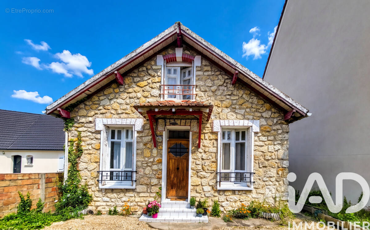 Photo 1 - Maison à CESSON