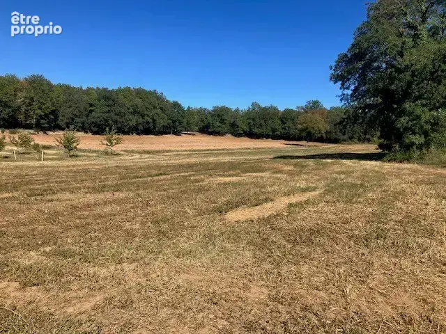 Photo Terrain à Veyrignac au prix de 35 000€
