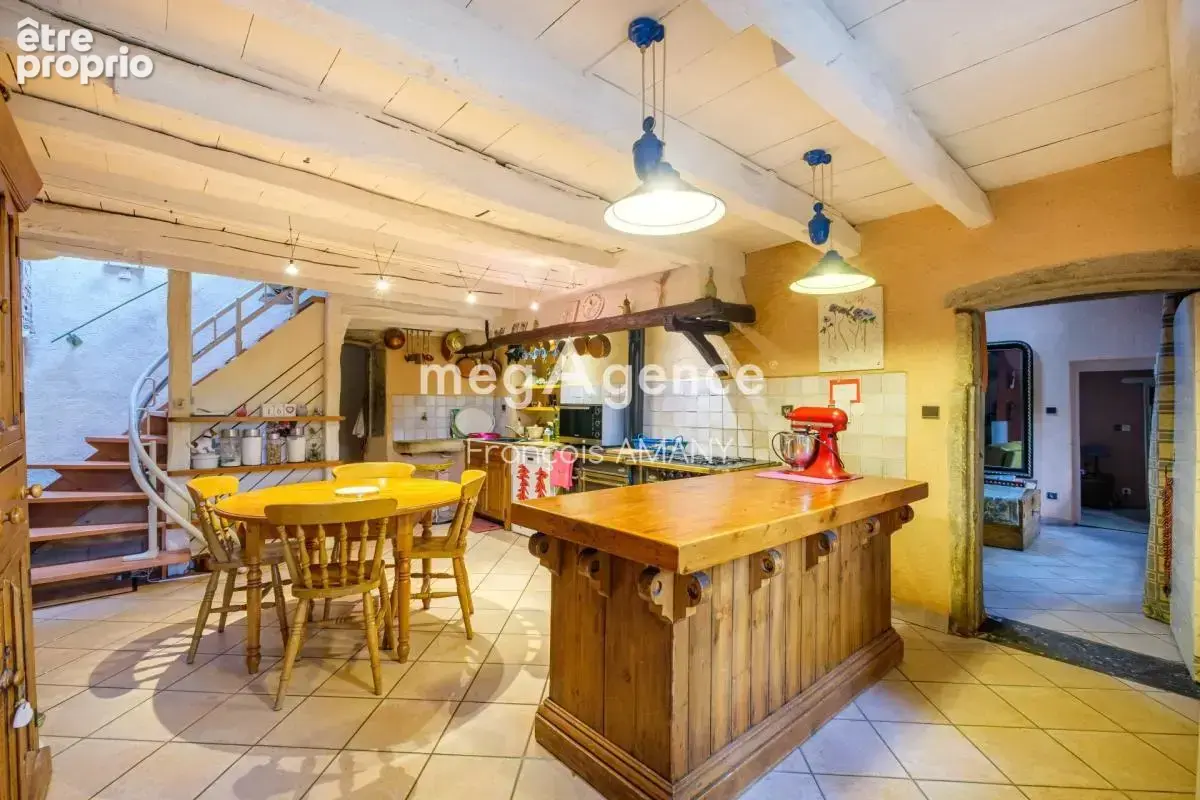 Une maison de charme au cœur de Dommartin - photo 6