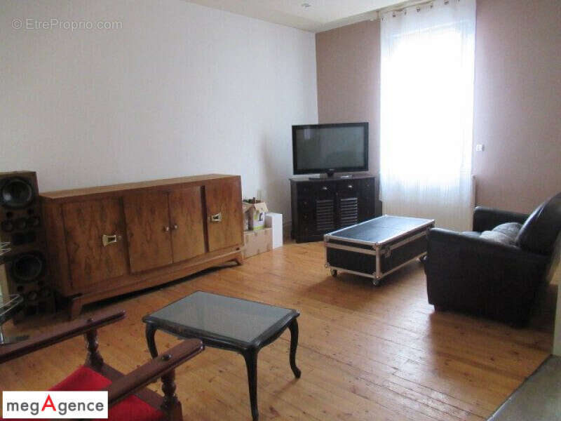 Maison à SAINT-YORRE