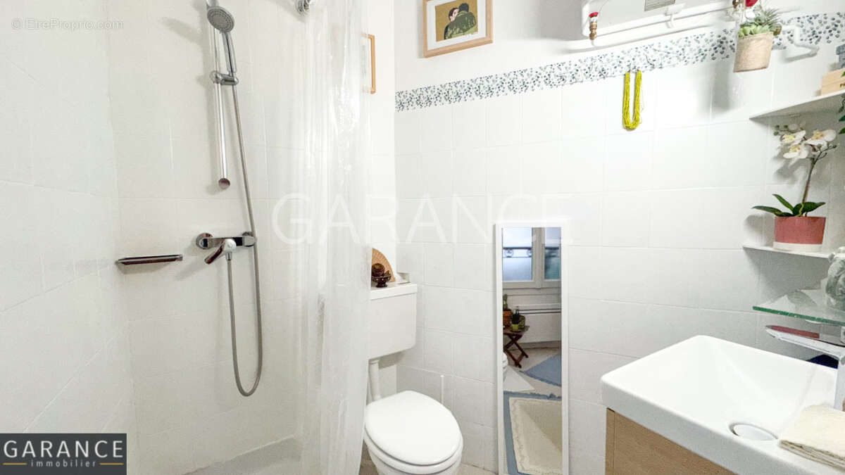 Appartement à PARIS-12E