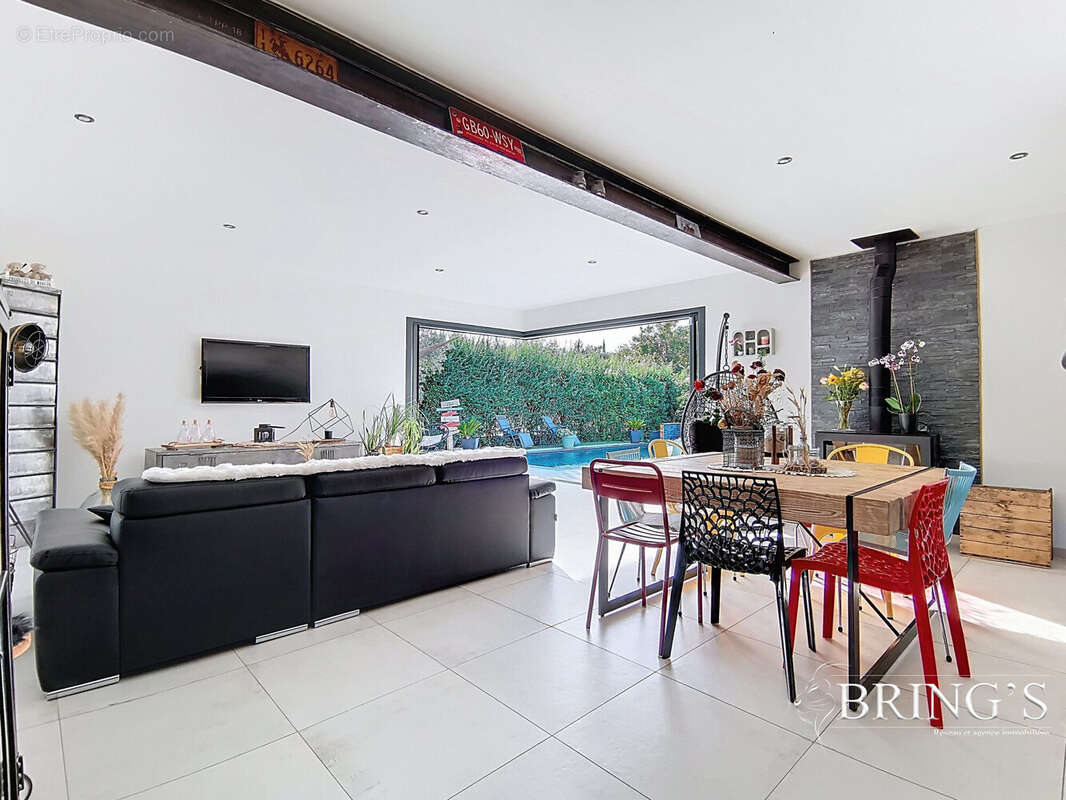 Maison à SAINT-MAXIMIN-LA-SAINTE-BAUME