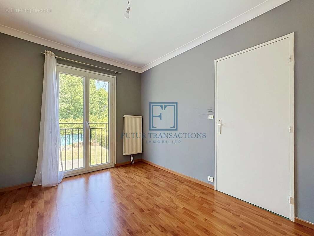 Maison familiale 5 chambres à Élancourt - photo 7