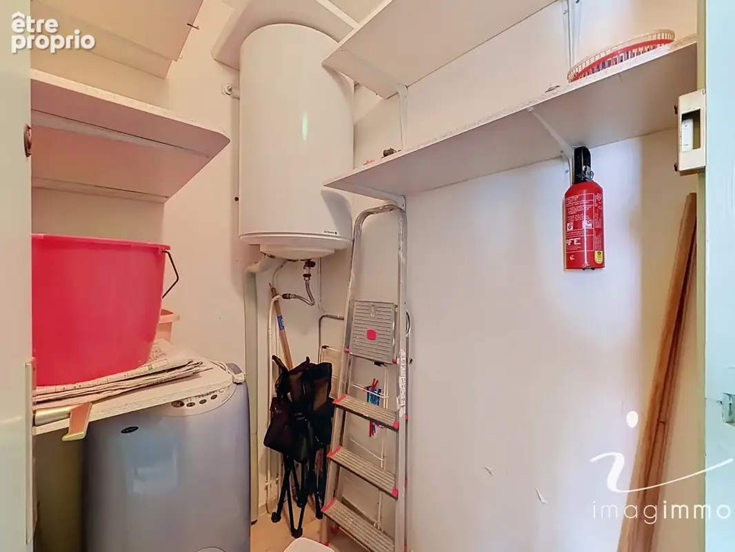 Premiere ligne f2 traversant avec parking prive - photo 9