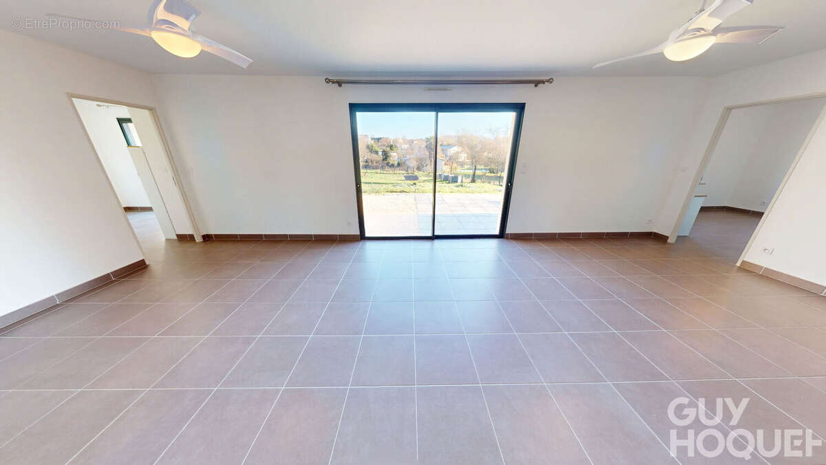 Maison à FONTAINE-LE-COMTE