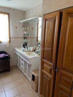 Maison à VILLECOMTAL-SUR-ARROS