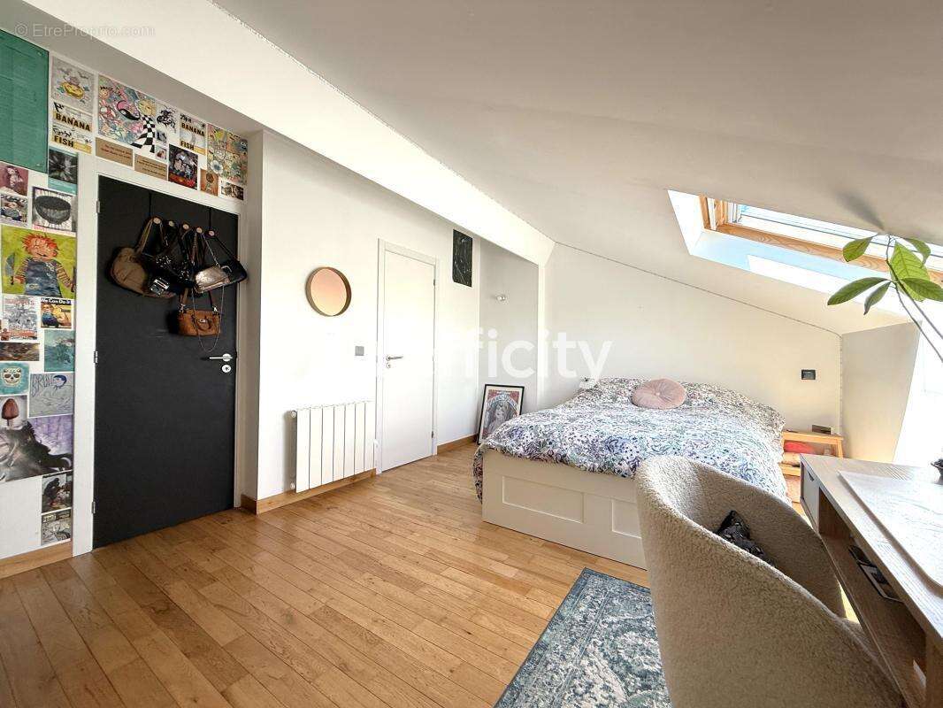 Appartement à LE PERREUX-SUR-MARNE