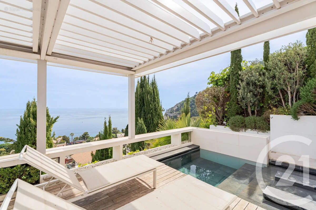 Maison à EZE