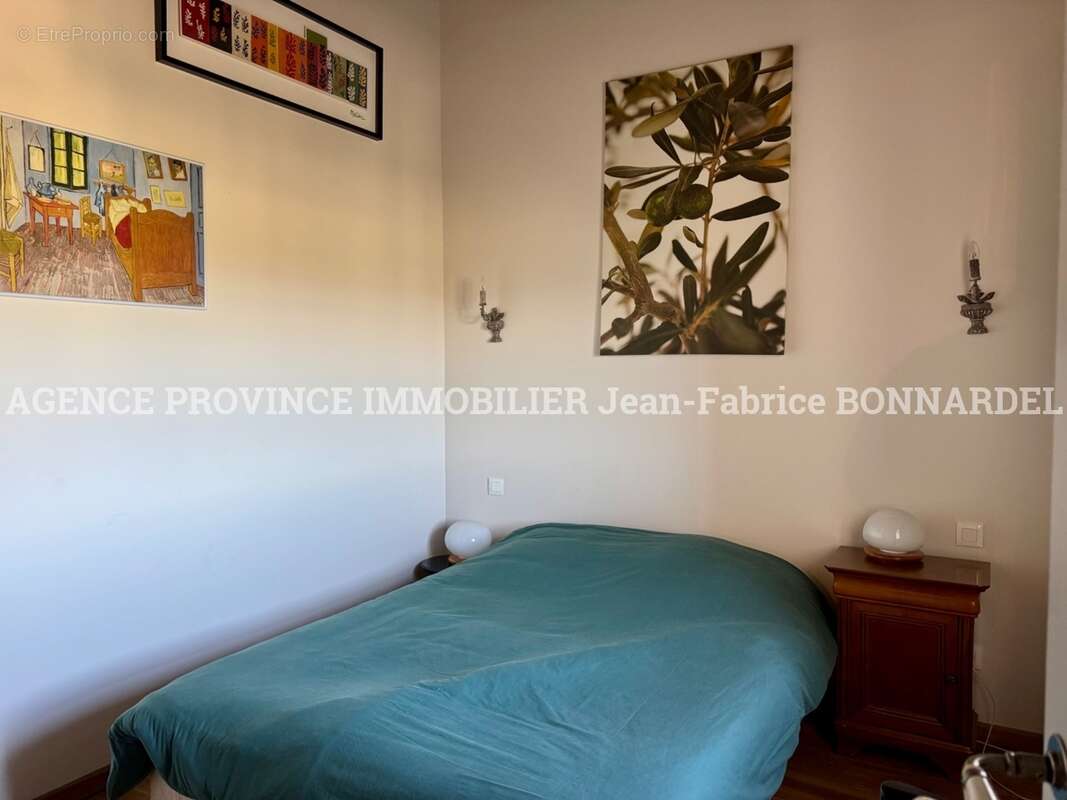 Maison à MONTSEGUR-SUR-LAUZON