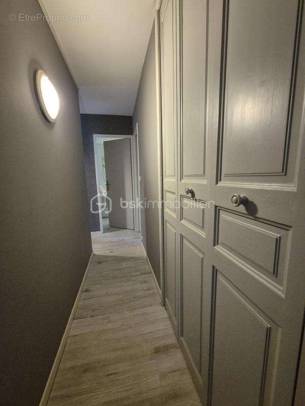 Appartement à COURCOURONNES