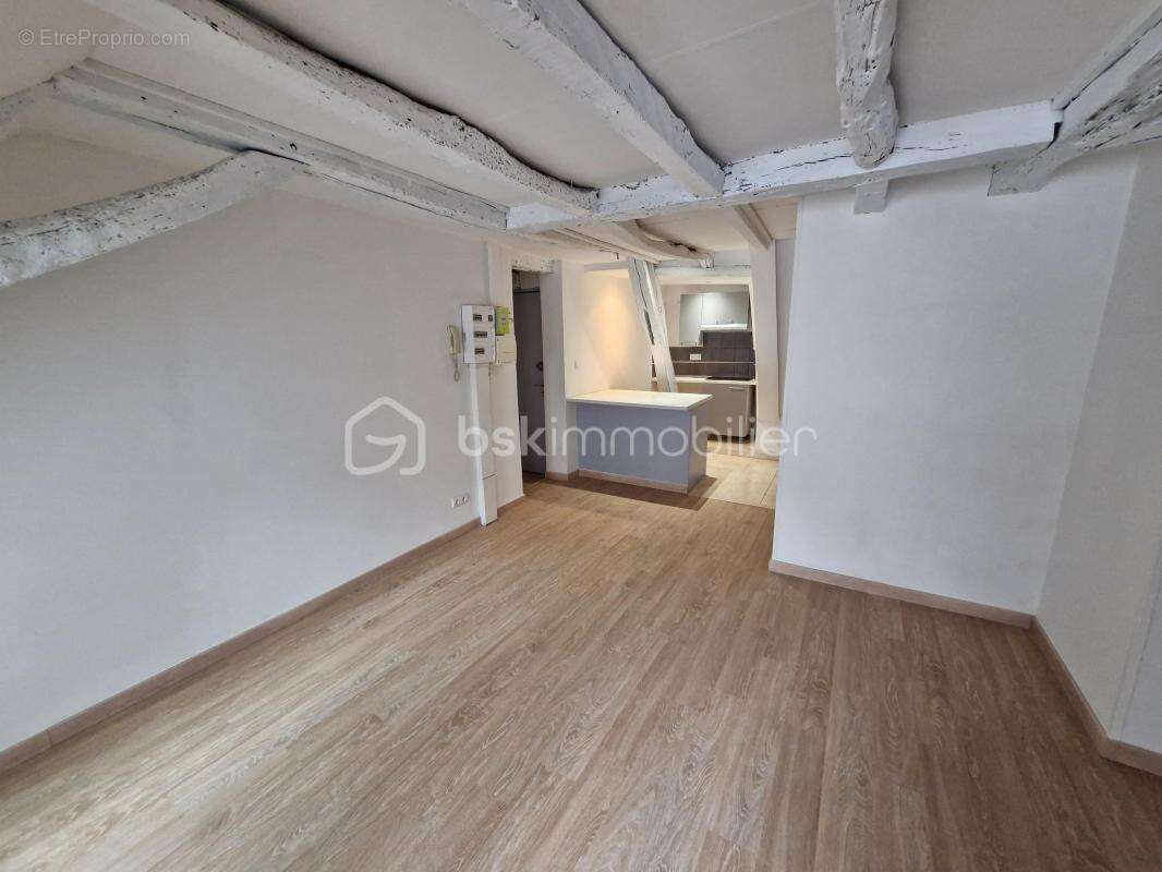 Bel appartement entièrement rénové de 48m2 situé au cœur de Bergerac - photo 3