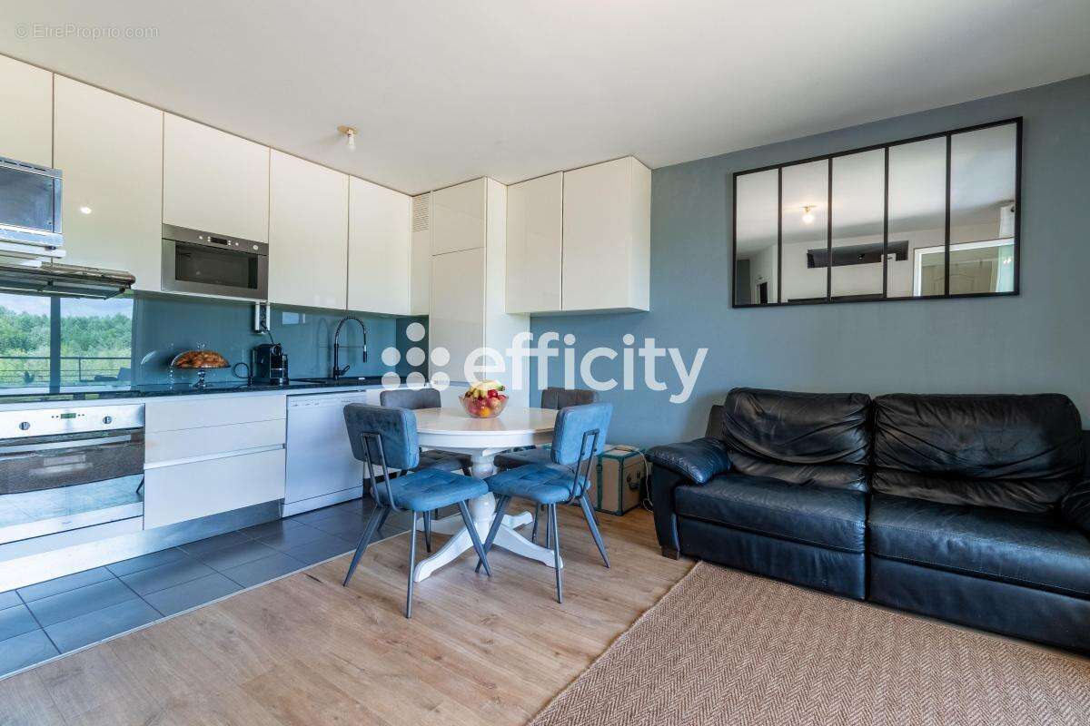 Appartement à VILLENEUVE-LE-ROI