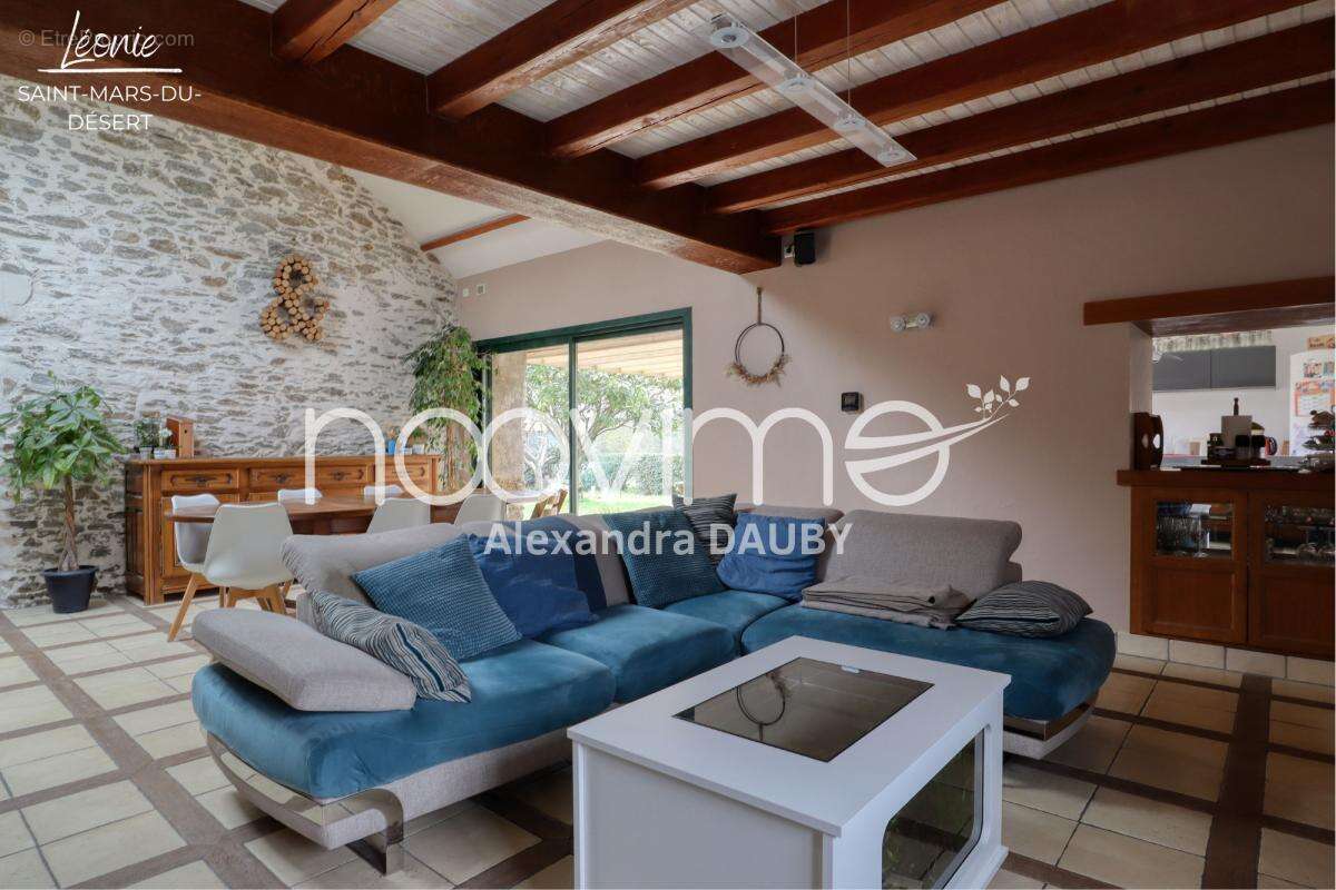 Maison à SAINT-MARS-DU-DESERT