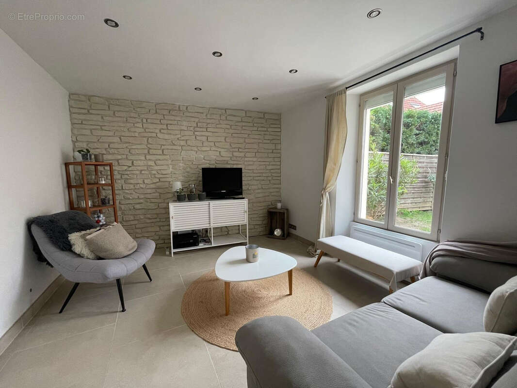 Maison à BENNECOURT