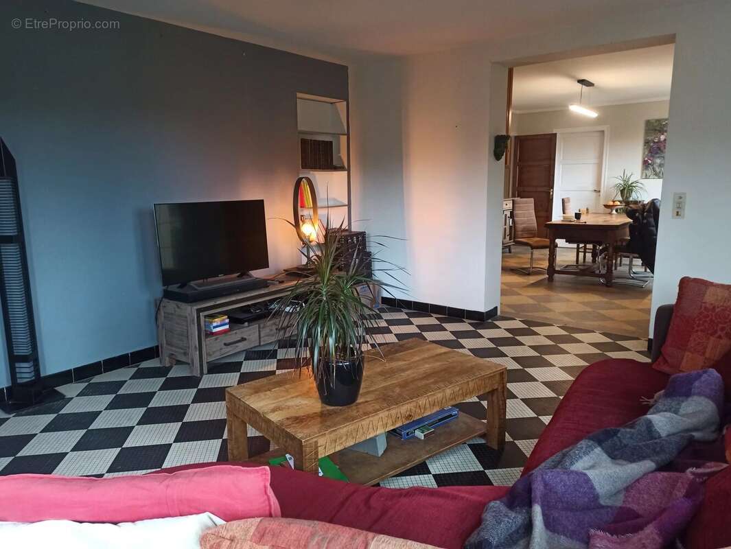 Maison à PLOUER-SUR-RANCE