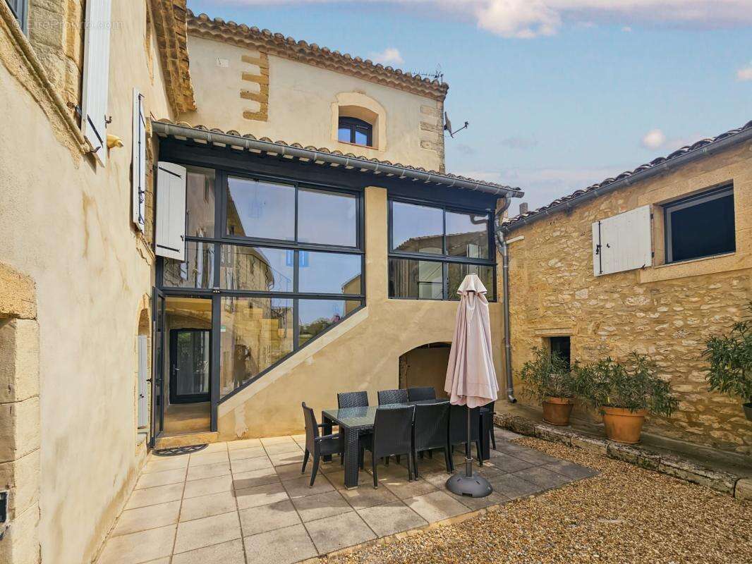 Maison à UZES