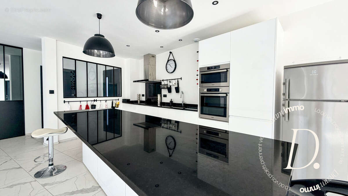 Maison 164 m² à Narrosse  - photo 8