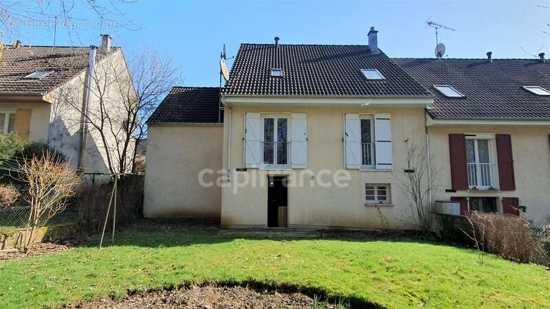 Maison à LUXEUIL-LES-BAINS