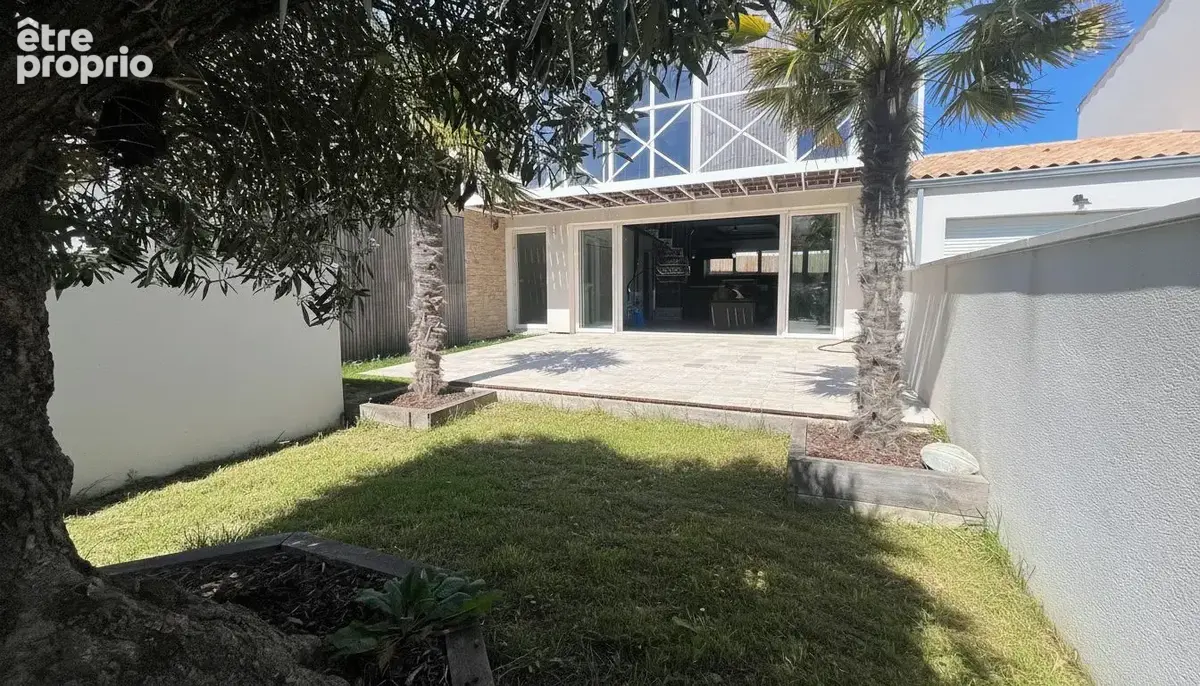 Maison 6 pièces 149 m² à vendre à L'houmeau (17137) - photo 1