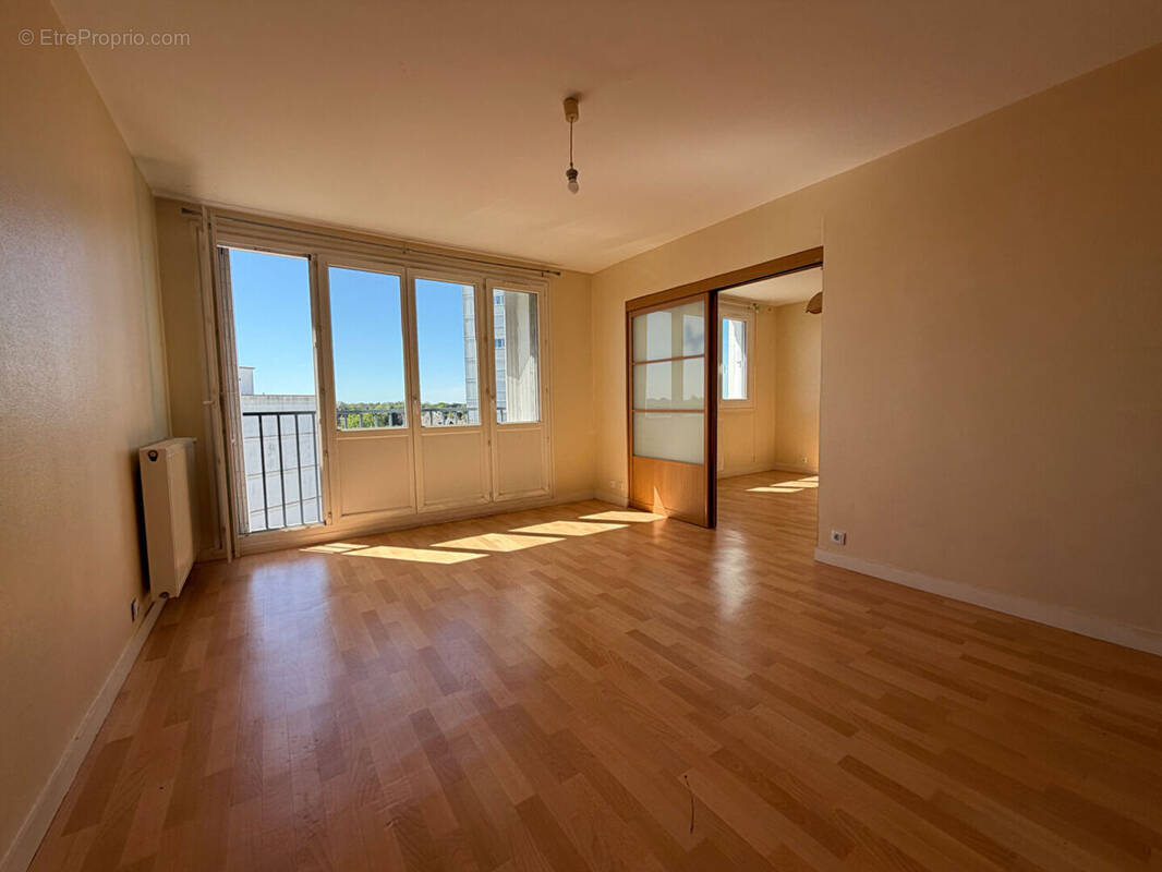 Appartement à OLIVET