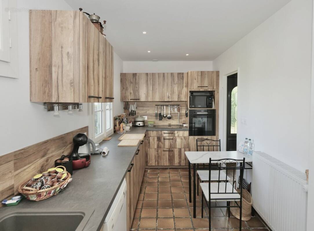 Maison à LE CHATELET-EN-BRIE