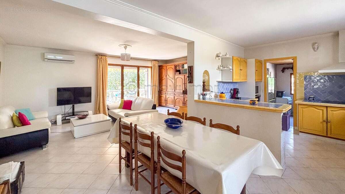 Maison 86 m² à Seillons-Source-D'argens  - photo 6
