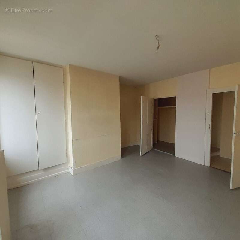 Appartement à APPOIGNY