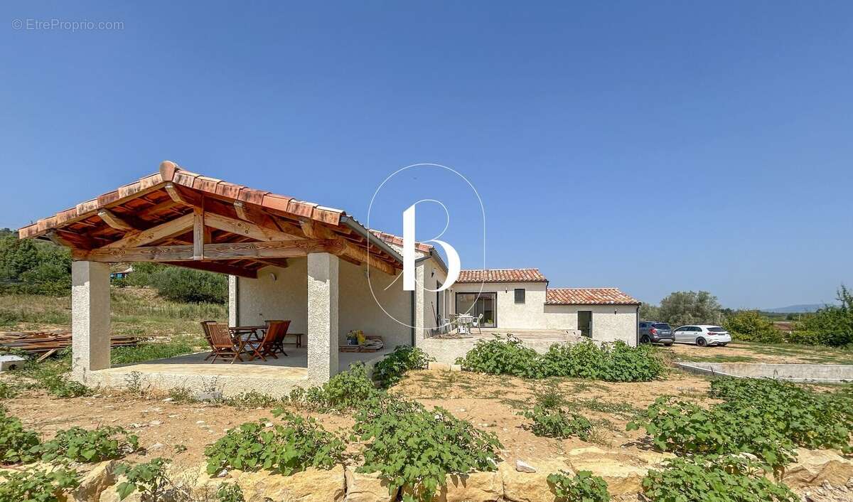 Maison à BARJAC