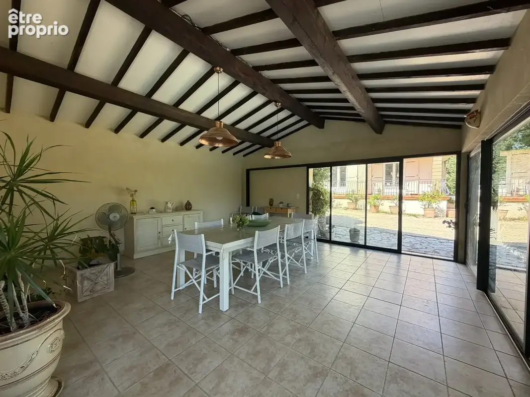 LAUDUN - Grande maison familiale avec appartement, piscine et terrain 1279m2 - photo 13