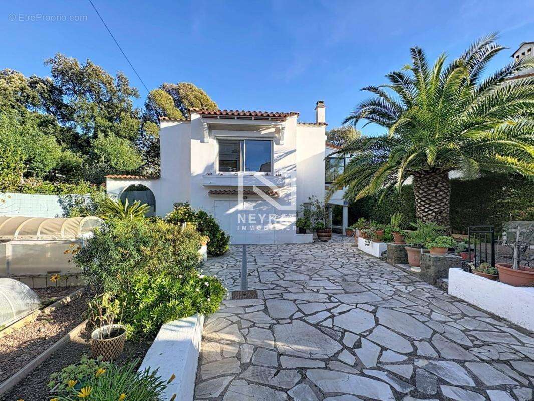 Maison à SAINT-RAPHAEL