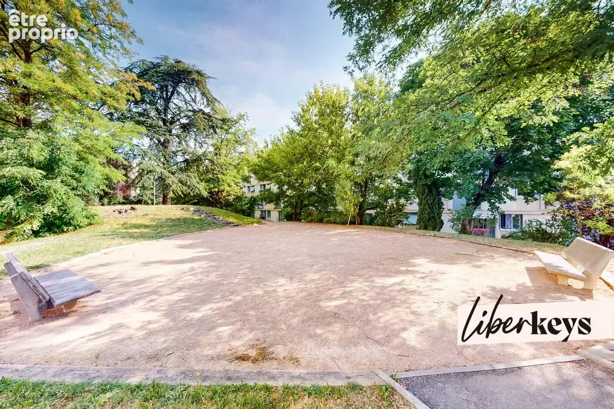T3 clé en main de 60 m² avec garage, cave et parc privé à BRON - photo 10