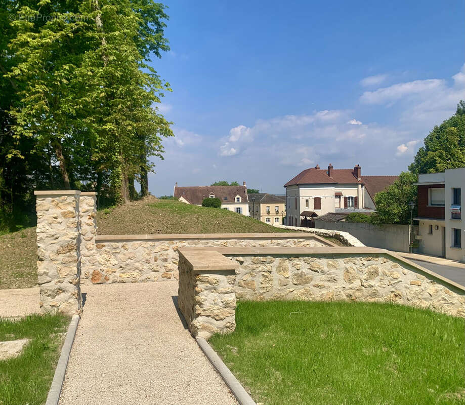 Appartement à COUPVRAY
