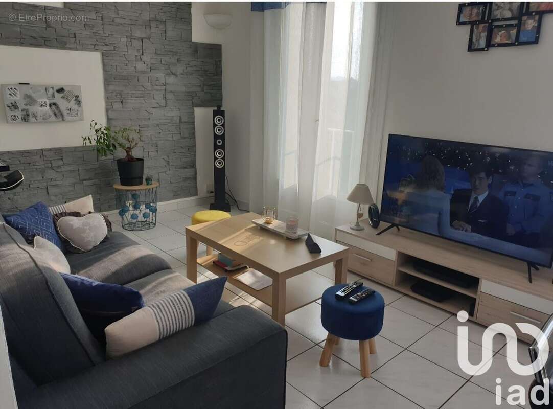 Photo 2 - Appartement à MARSEILLE-12E