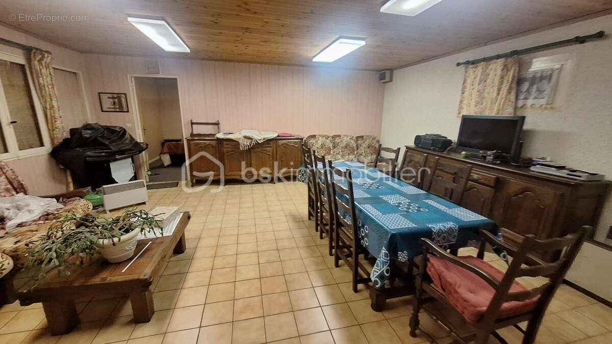 Terrain à LA CHAUSSEE-TIRANCOURT