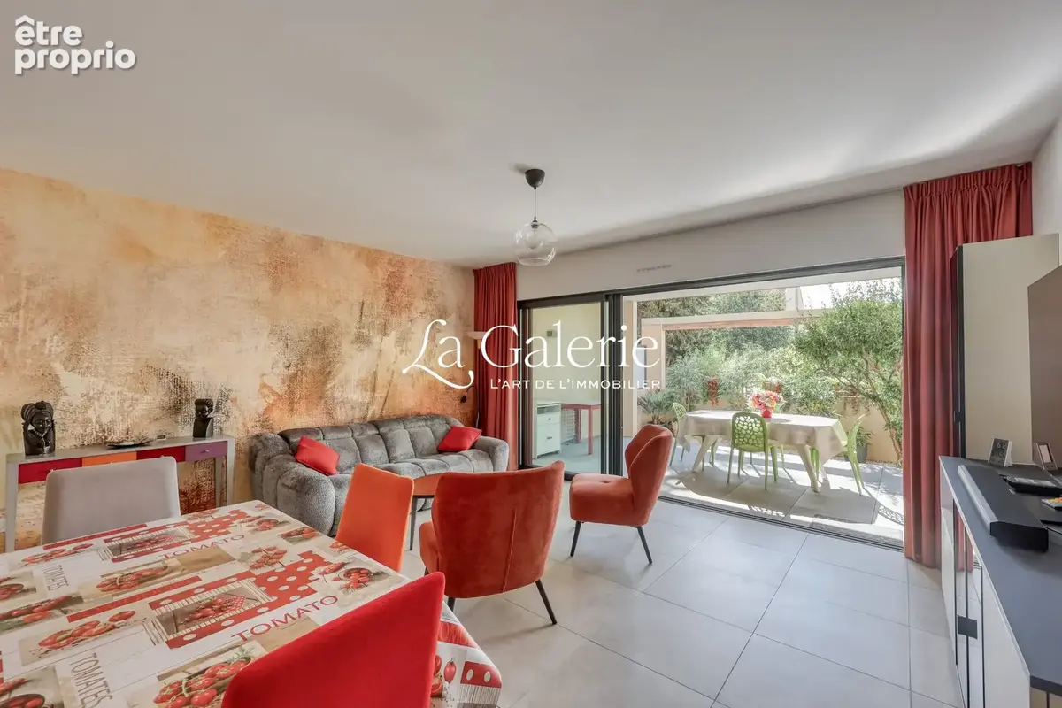 Appartement 3 pièces 79 m² à vendre à Hyeres (83400) - photo 4